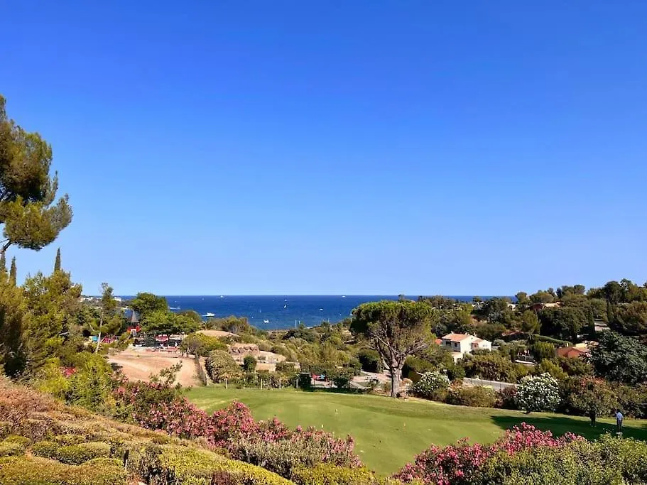 Cap Esterel Agay Saint Raphael Vue Mer Studio 4 Personnes Chez Evelyne location