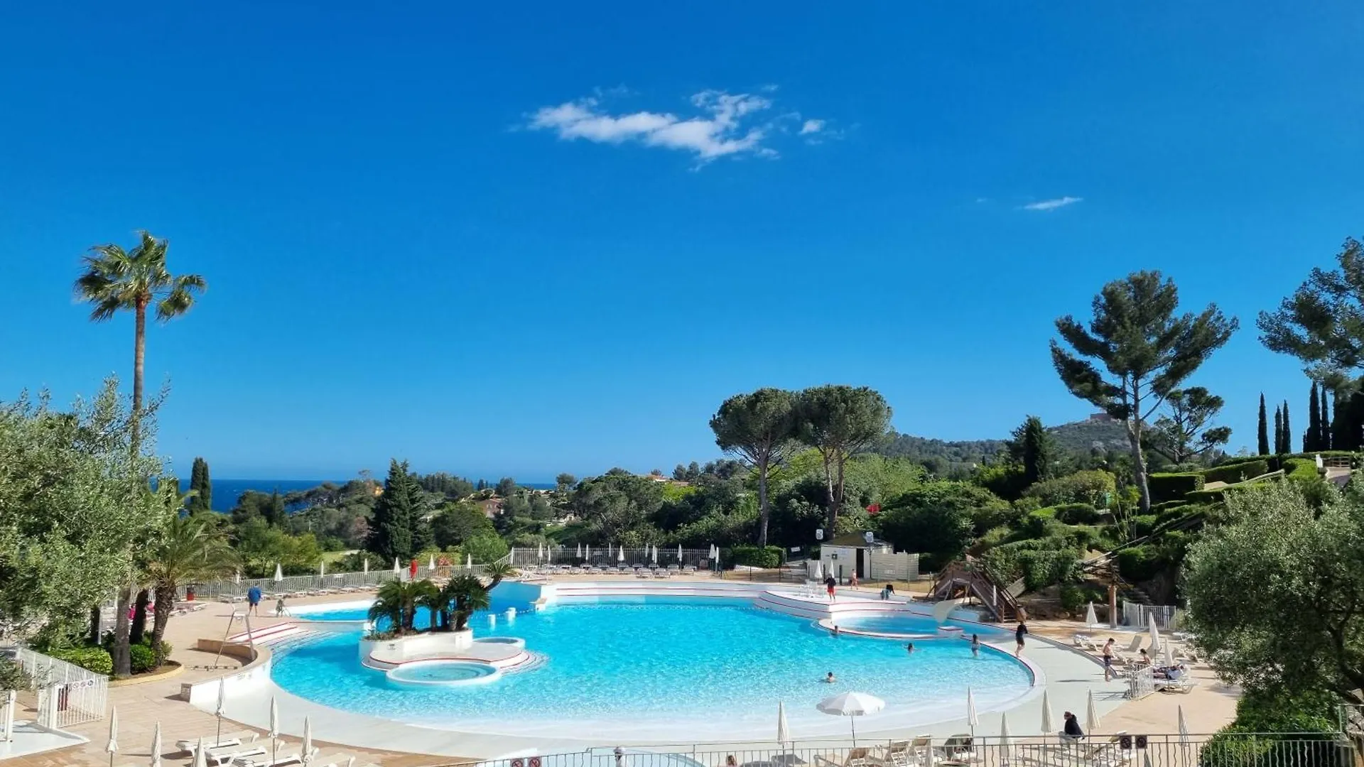 Apartment Cap Esterel Agay Saint Raphael Vue Mer Studio 4 Personnes Chez Evelyne France