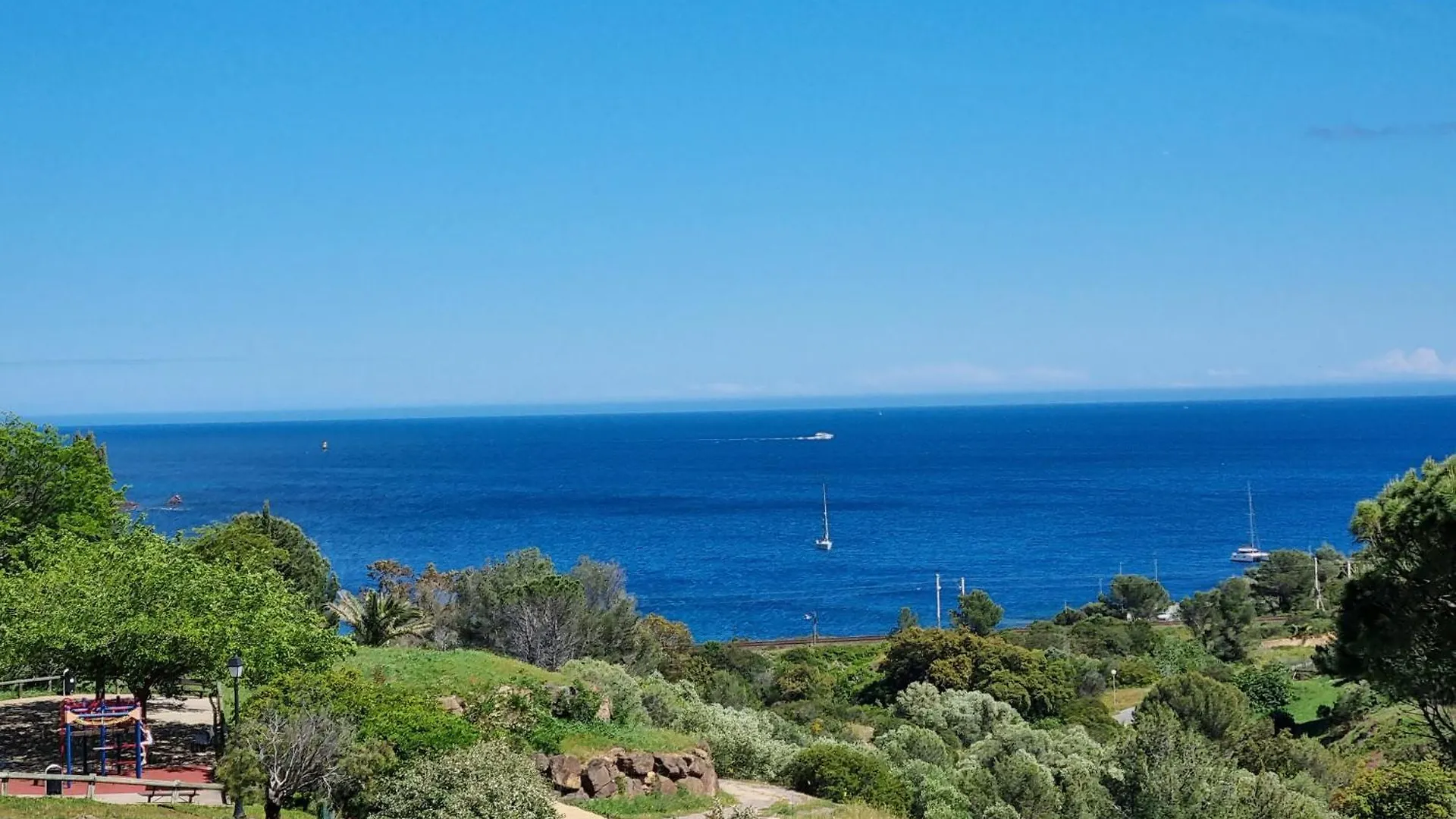 Apartment Cap Esterel Agay Saint Raphael Vue Mer Studio 4 Personnes Chez Evelyne